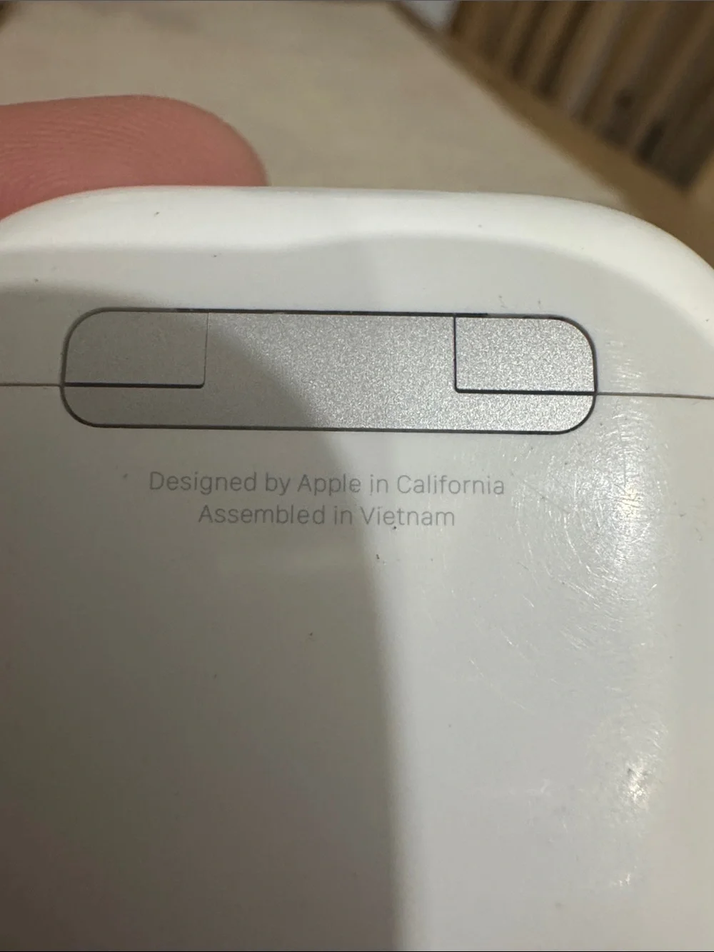 Apple airpods charging